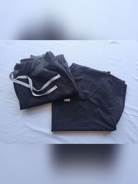 S/M FIGS Black Set Arua Relaxed Top Joggers